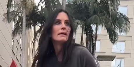 Courteney Cox čisti svoju zvijezdu - 5