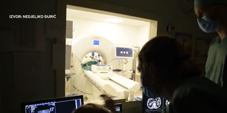 Operacija pomoću robotske ruke - 2