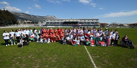 Utakmica navijača Hrvatske i Walesa