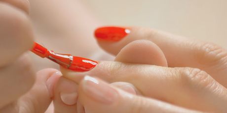 Geliranje noktiju, ilustracija - 3