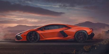 Lamborghini Revuelto - 6