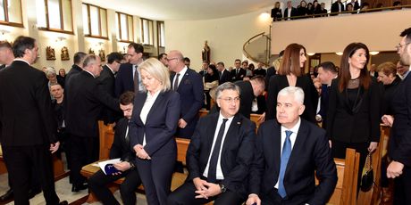 Premijer Andrej Plenković na Svetoj misi s obredom ređenja mons. Željka Majića za banjolučkog biskupa - 5