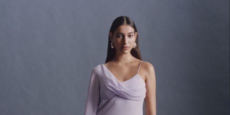 Duga svečana haljina iz Manga