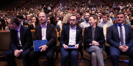 Tomašević uručio nagrade “Professor Balthazar” najboljim učenicima i mentorima