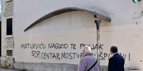 Grafit na zgradi u Marmontovoj ulici u Splitu - 6