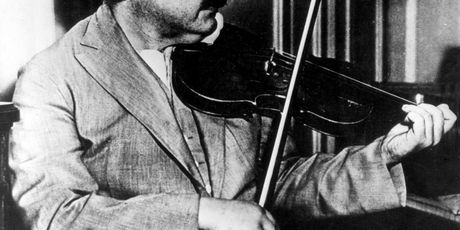 Albert Einstein - 4