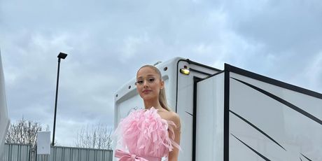 Ariana Grande - 3