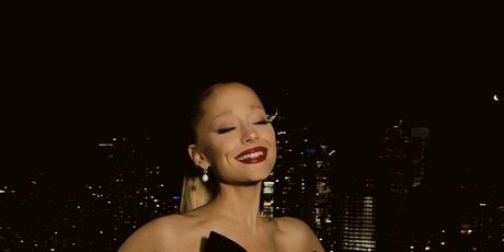 Ariana Grande - 4