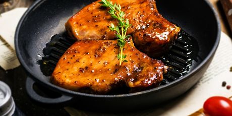 Svinjski kotlet s umakom na bazi meda