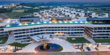 Petram Resort & Residences