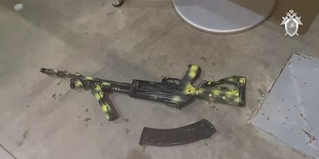 Zaplijenjeno oružje nakon terorističkog napada na Crocus City Hall