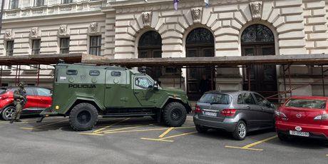 Sigurnosne snage pred zagrebačkim Županijskim sudom