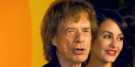 Mick Jagger s djevojkom - 1