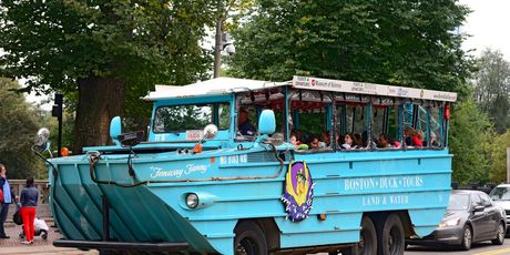 Replike DUKW vozila iz Drugog svjetskog rata za razgledavanje Bostona, SAD - 2