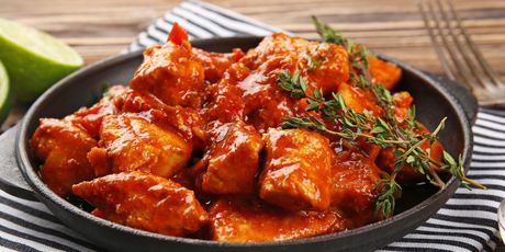 Piletina u ljutom umaku od rajčica