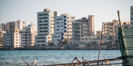 Napušta četvrt Varosha