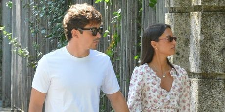 Charles Leclerc i Alexandra Saint Mleux