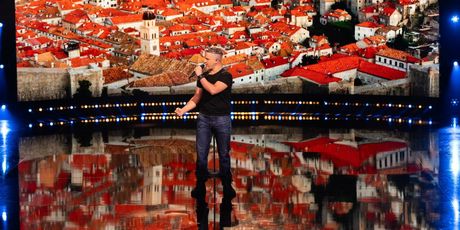 Sven Pocrnić kao Thompson - 8