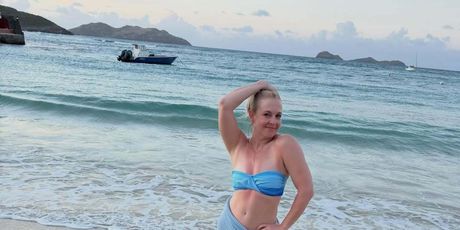Melissa Joan Hart - 13