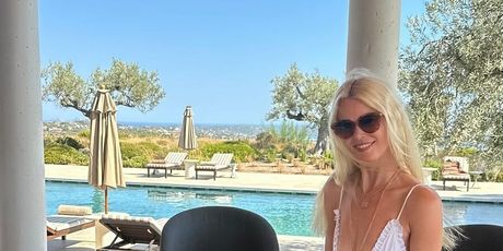 Claudia Schiffer - 1