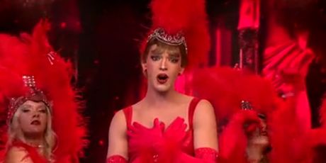 Lovro Juraga kao Taylor Swift