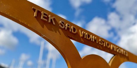 Skulptura naočala - 7