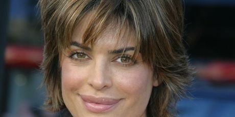 Lisa Rinna - 12