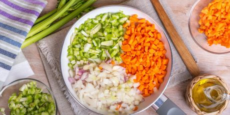 Povrtna baza mirepoix