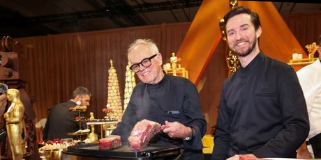 Wolfgang Puck sa sinom na Oscarima 2026.