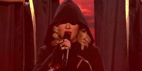 Dora Trogrlić kao Madonna