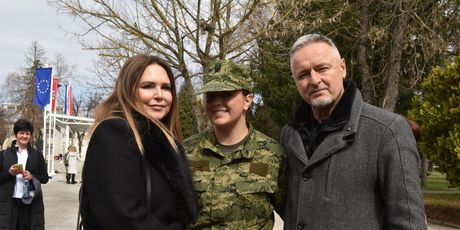 Marko Perković Thompson, Diva Marija Perković, Sandra Perković