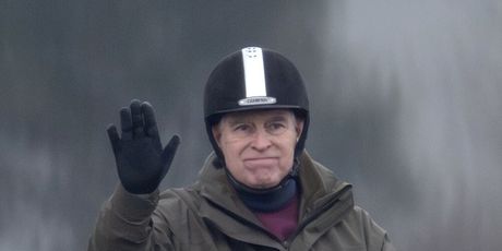 Andrew Mountbatten Windsor - 1