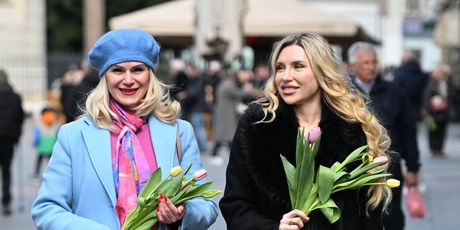 Adela Franceković, Petra Meštrić