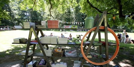 Otvorena biblioteka na Zagrebačkim pikniku