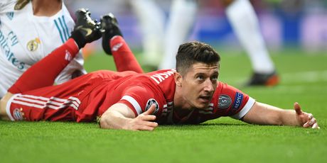 Lewandowski na podu (Foto: AFP)