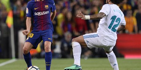 Sergi Roberto i Marcelo (Foto: AFP)