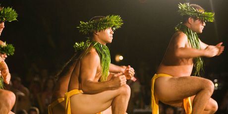 Hula plesači - 2