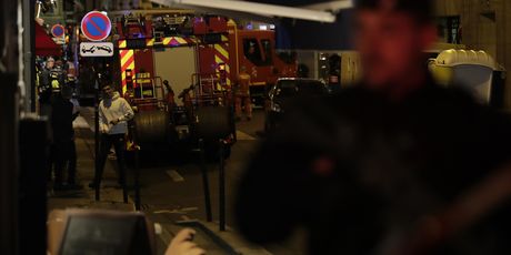 Napadač izbo nekolicinu ljudi nožem u centru Pariza, policija ga ubila (Foto: AFP)