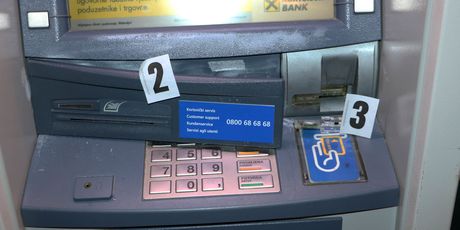 Bankomat na kojem je bio skimmer, ilustracija (Foto: PU dubrovačka)