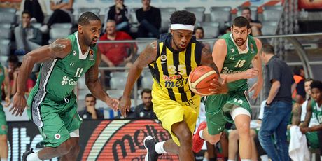 Fenerbahče - Darussafaka (Foto: Zadar Basketball Tournament))