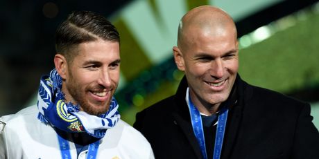 Sergio Ramos i Zinedine Zidane (Foto: AFP)