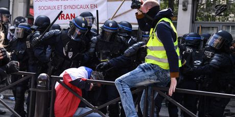 Prosvjedi u Parizu (Foto: AFP)