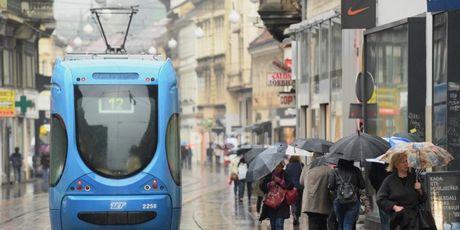 Kišni dan u Zagrebu (Marko Lukunic/PIXSELL)