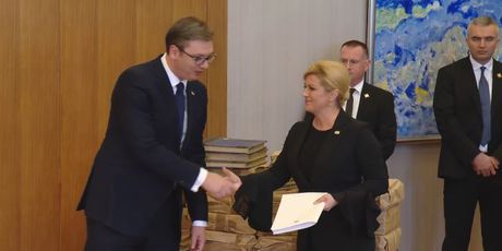 Predsjednica Grabar-Kitarović i predsjednik Vučić (Foto: Dnevnik.hr)