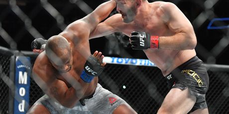Stipe Miočić i Daniel Cormier (Foto: AFP)