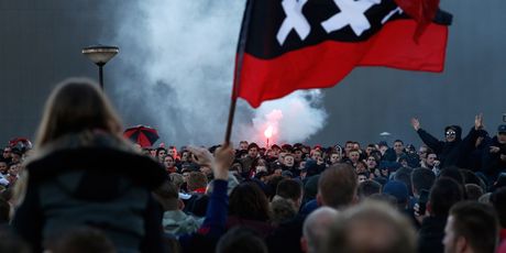 Navijači Ajaxa (Foto: AFP)