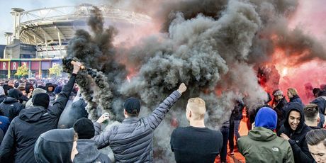 Navijači Ajaxa (Foto: AFP)