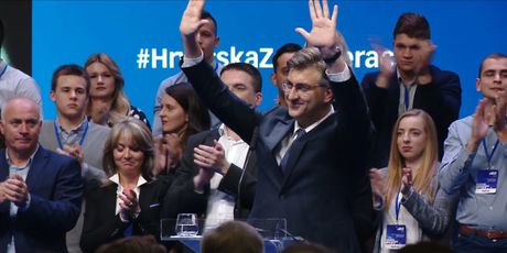 Energičan motivacijski govor premijera Plenkovića (Foto: Dnevnik.hr) - 4