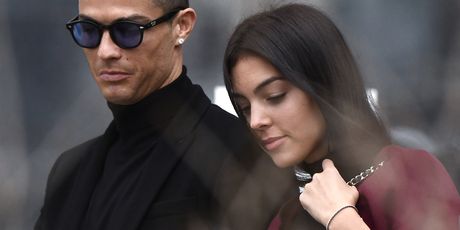 Georgina Rodriguez i Ronaldo (Foto: AFP)