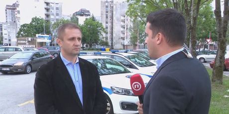 Robert Brozinić, voditelj Odjela općeg kriminaliteta PU karlovačke, i Domagoj Mikić (Foto: Dnevnik.hr)